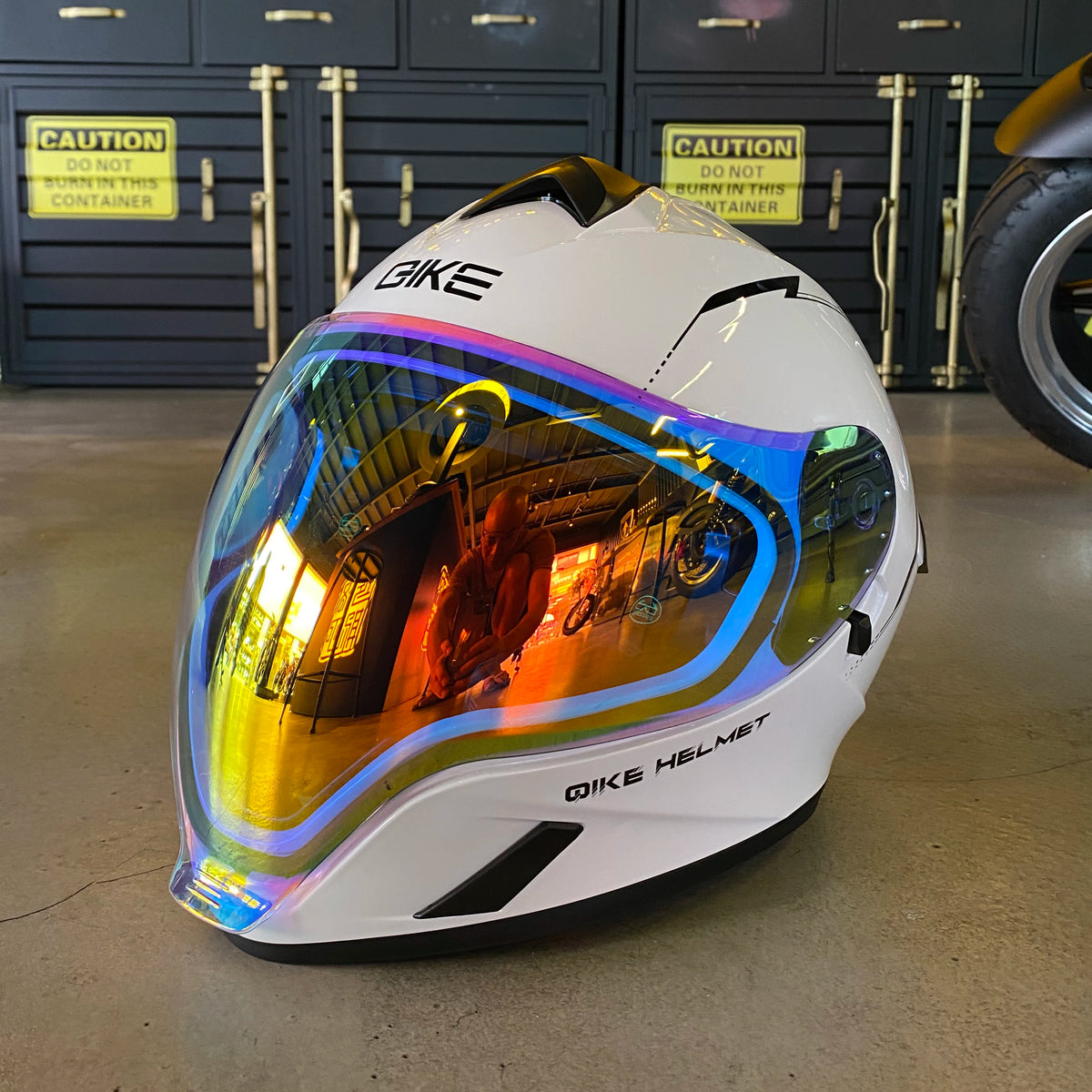 Motorcycle Helmet Colored lenses High Quality Dual Lens Modular Flipped Helmet Full Face Neutral Motorcycle Travel Helmet